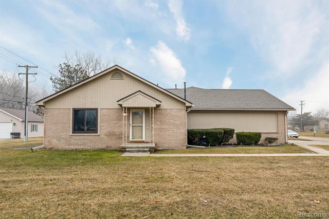 31896 Cristina Drive, Roseville, MI 48066