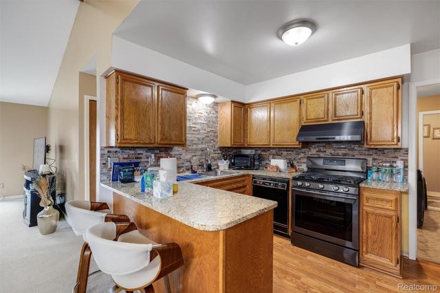 31896 Cristina Drive, Roseville, MI 48066