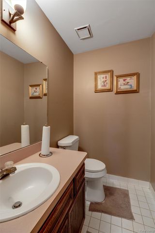 31896 Cristina Drive, Roseville, MI 48066