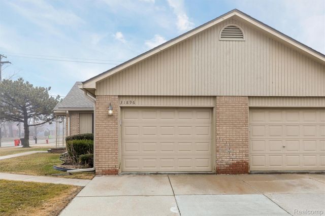 31896 Cristina Drive, Roseville, MI 48066