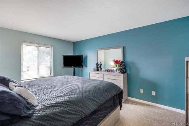 31896 Cristina Drive, Roseville, MI 48066