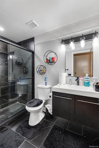 31896 Cristina Drive, Roseville, MI 48066