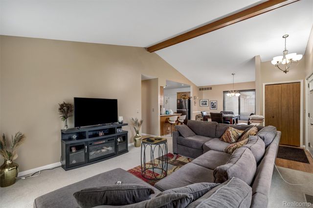 31896 Cristina Drive, Roseville, MI 48066