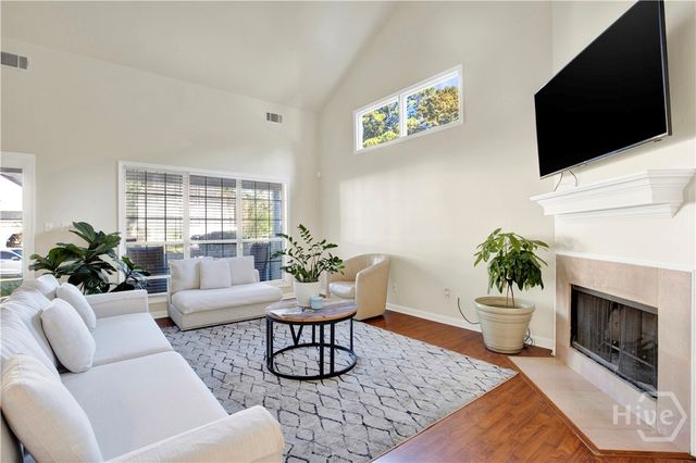 109 Kings Court, Savannah, GA 31406