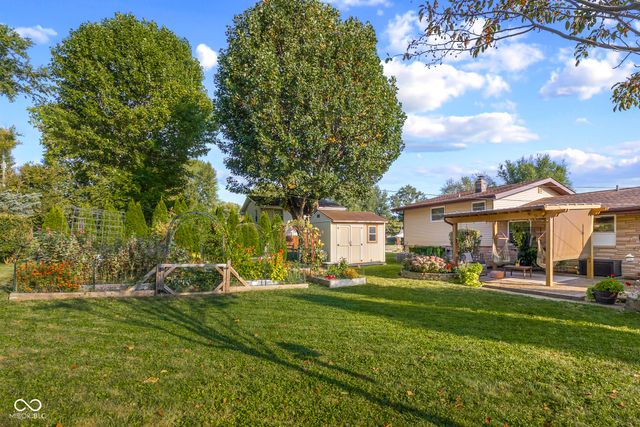 3035 Beech Court, Columbus, IN 47203