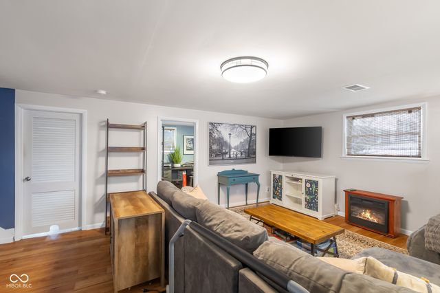 3035 Beech Court, Columbus, IN 47203