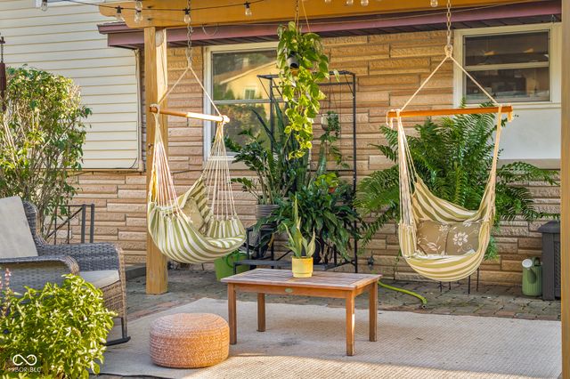 3035 Beech Court, Columbus, IN 47203