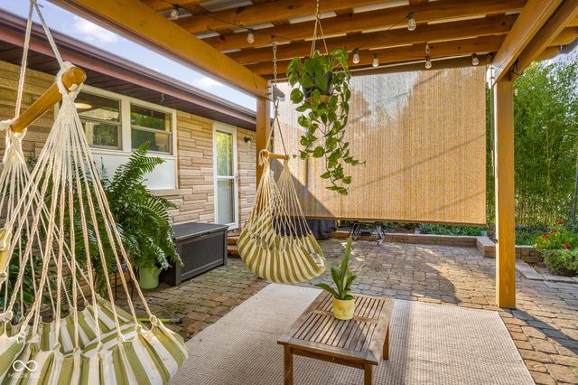 3035 Beech Court, Columbus, IN 47203