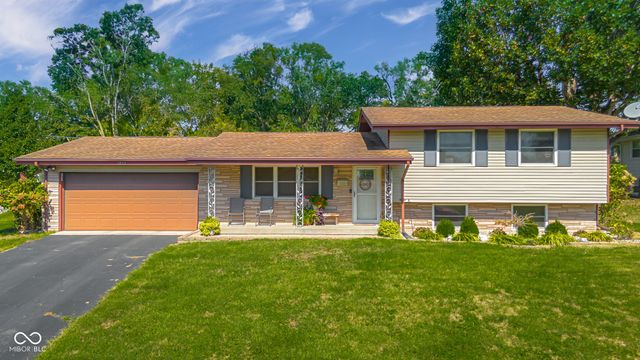3035 Beech Court, Columbus, IN 47203