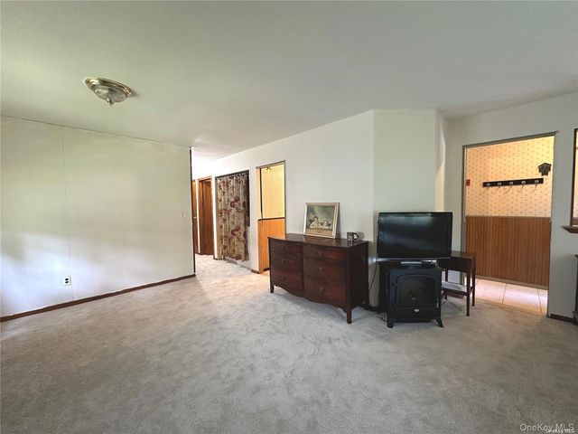 149 Southaven Avenue, Mastic, NY 11950