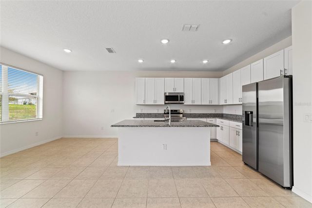 662 FAIRVIEW AVENUE, Haines City, FL 33844