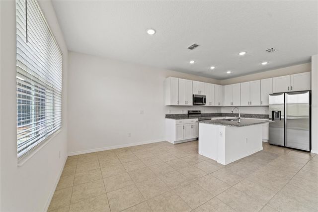 662 FAIRVIEW AVENUE, Haines City, FL 33844