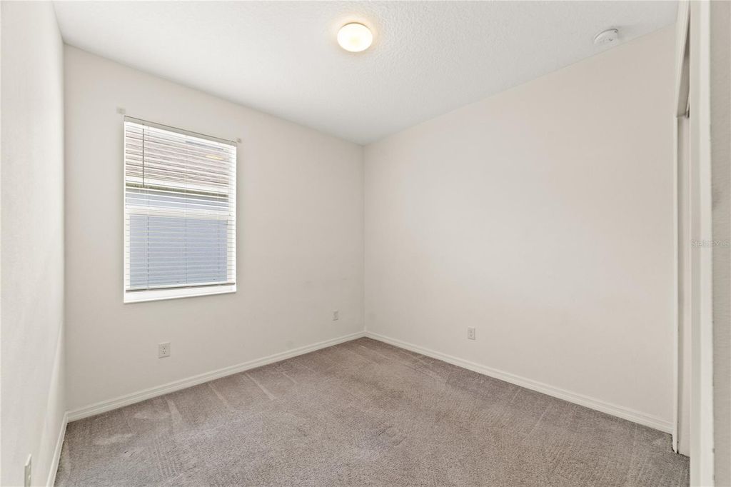 Image 12 of property listing at 662 FAIRVIEW AVENUE, Haines City, FL 33844