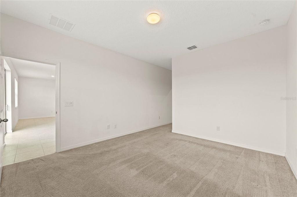 Image 17 of property listing at 662 FAIRVIEW AVENUE, Haines City, FL 33844