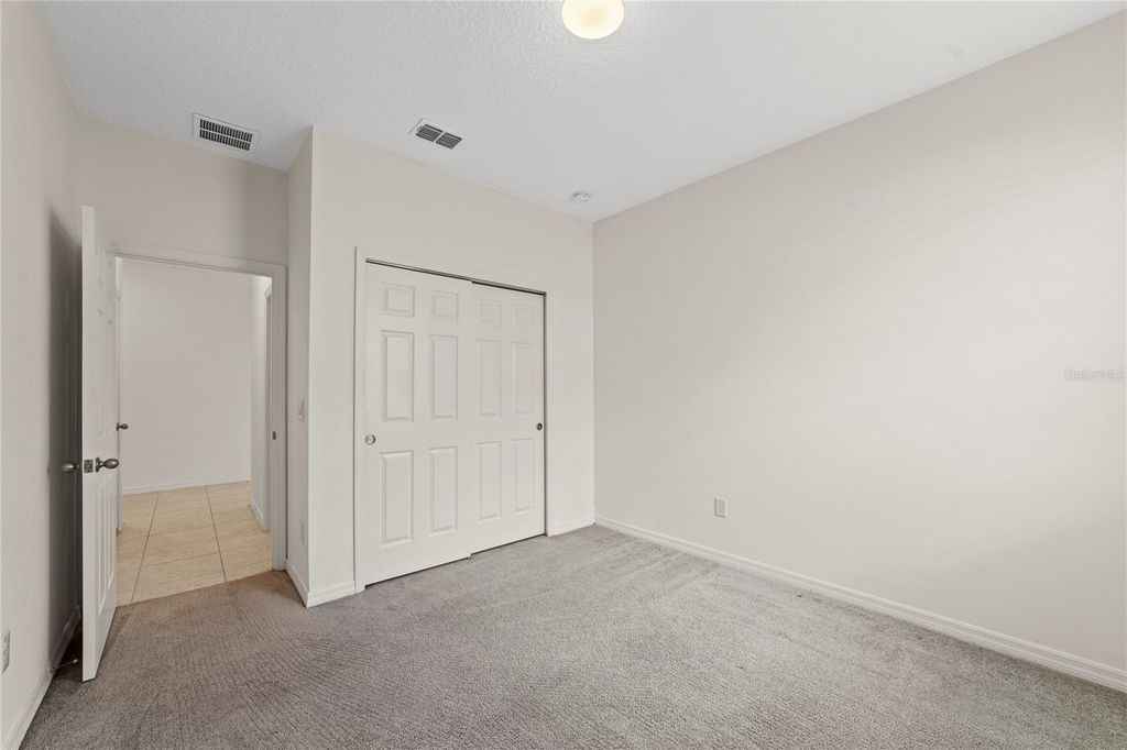 Image 10 of property listing at 662 FAIRVIEW AVENUE, Haines City, FL 33844