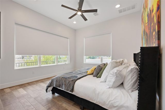 5914 Val Verde Street, Houston, TX 77057