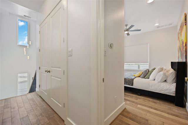 5914 Val Verde Street, Houston, TX 77057