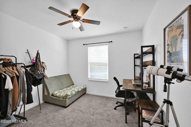 8668 LAKE GEORGE Circle W, Macclenny, FL 32063