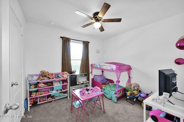 8668 LAKE GEORGE Circle W, Macclenny, FL 32063