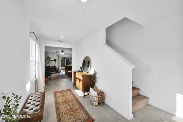 8668 LAKE GEORGE Circle W, Macclenny, FL 32063