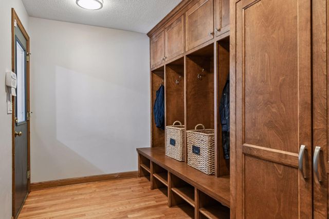 18217 Woolman Drive, Minnetonka, MN 55345
