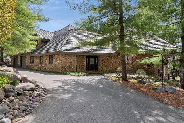 18217 Woolman Drive, Minnetonka, MN 55345