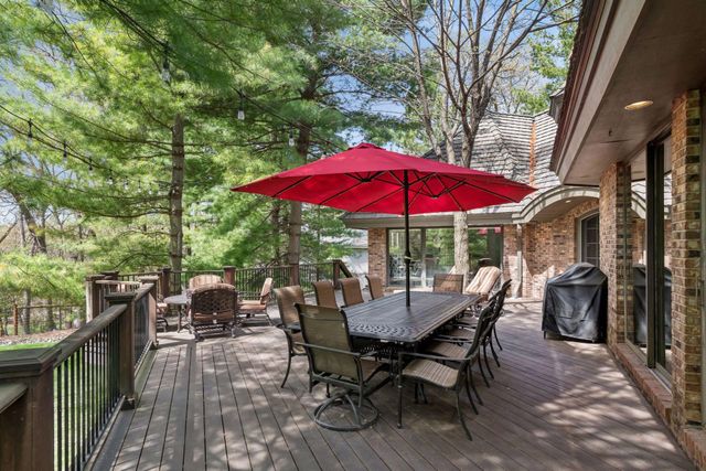 18217 Woolman Drive, Minnetonka, MN 55345