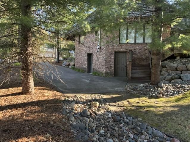 18217 Woolman Drive, Minnetonka, MN 55345