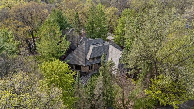 18217 Woolman Drive, Minnetonka, MN 55345