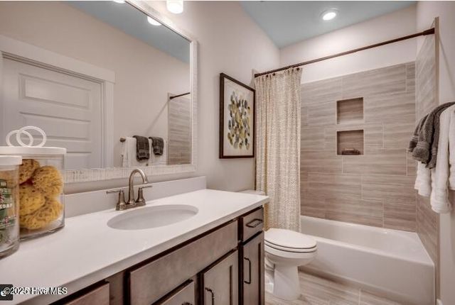 511 Heart Pine Avenue, Wilmington, NC 28411