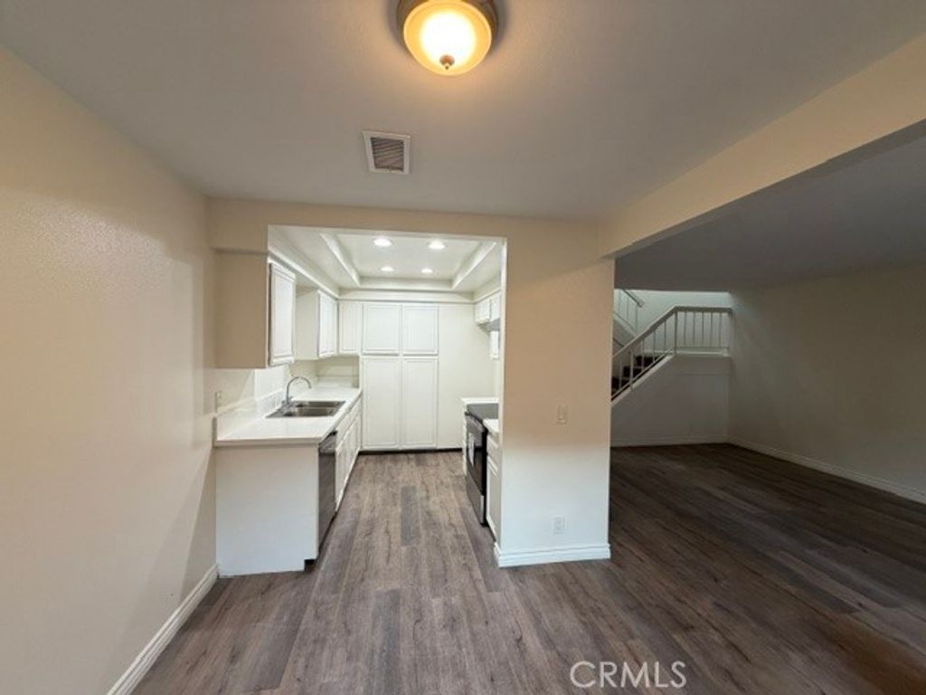 1021 W Lamark Ln, Anaheim, CA 92802 — photo 4