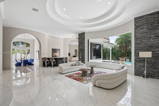 12922 Grand Oaks Drive, Davie, FL 33330