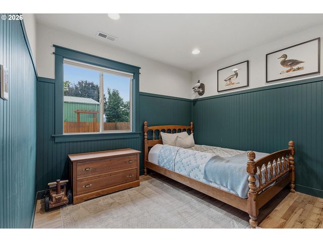 605 Ne OREGON St, Mc Minnville, OR 97128