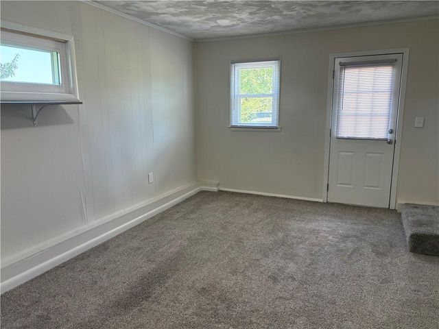 2405 E Mechanic Street, Harrisonville, MO 64701