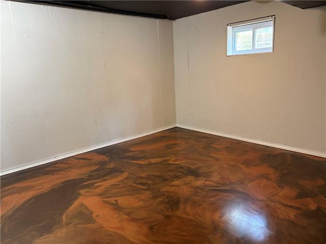 2405 E Mechanic Street, Harrisonville, MO 64701
