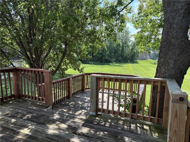 2405 E Mechanic Street, Harrisonville, MO 64701