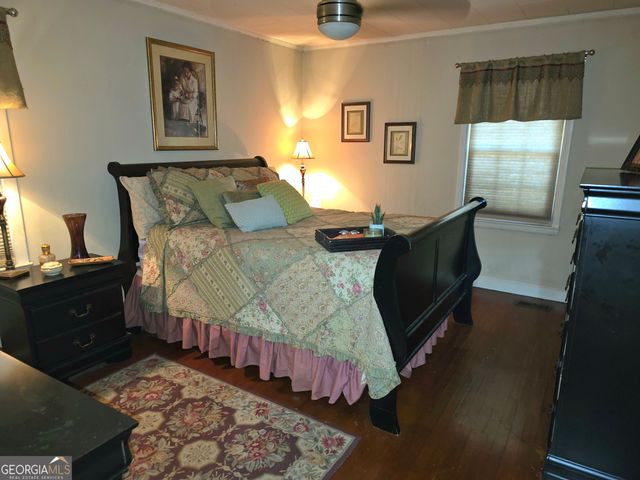 409 W Sultana Drive, Fitzgerald, GA 31750