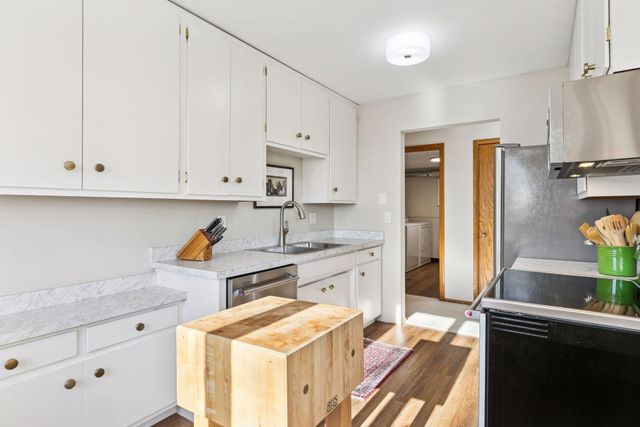 100 Imperial Drive W 404, West Saint Paul, MN 55118