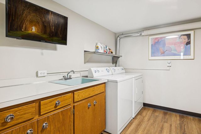 100 Imperial Drive W 404, West Saint Paul, MN 55118