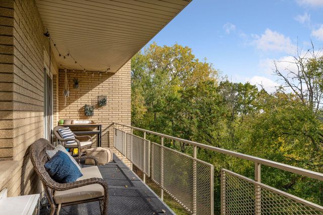 100 Imperial Drive W 404, West Saint Paul, MN 55118