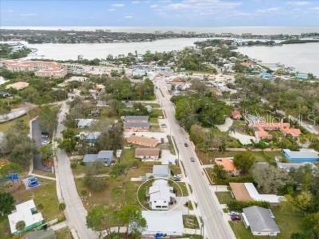 240 COLONIA LANE E lower, Nokomis, FL 34275