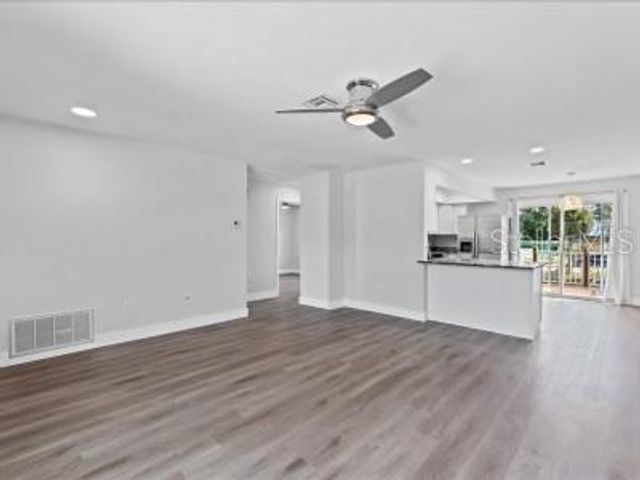 240 COLONIA LANE E lower, Nokomis, FL 34275