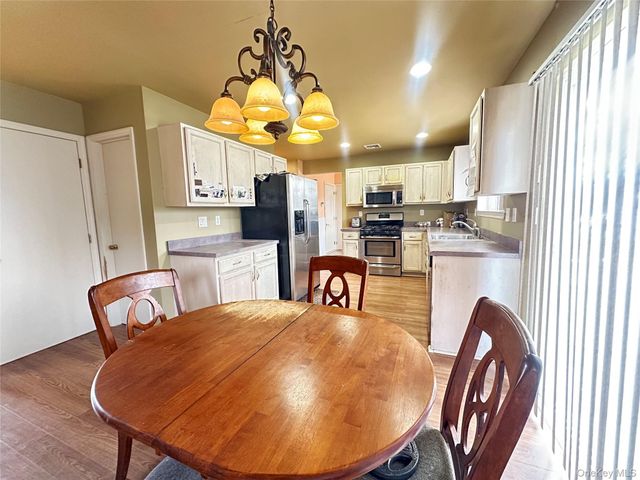 1 Daylilly Court, Middle Island, NY 11953