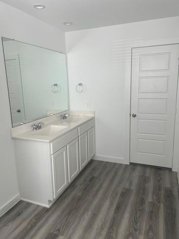 10519 Hadley Park Trail, Houston, TX 77051