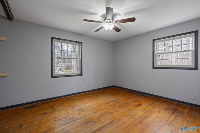 9527 Hemlock Drive SE, Huntsville, AL 35803