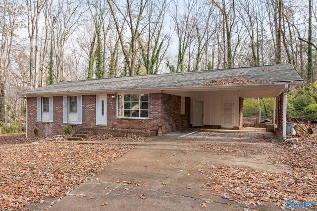 9527 Hemlock Drive SE, Huntsville, AL 35803