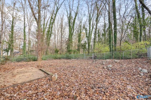 9527 Hemlock Drive SE, Huntsville, AL 35803