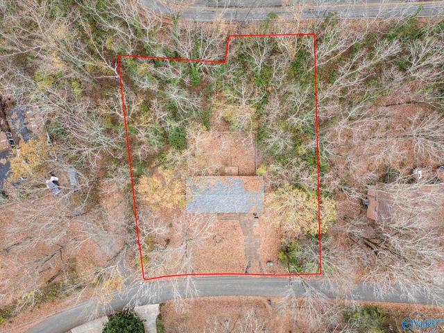 9527 Hemlock Drive SE, Huntsville, AL 35803