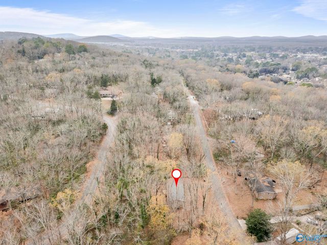 9527 Hemlock Drive SE, Huntsville, AL 35803