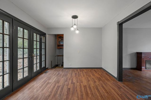 9527 Hemlock Drive SE, Huntsville, AL 35803